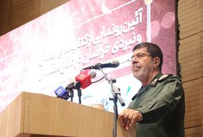 ادعای جنجالی مشاور فرمانده کل سپاه درباره ۱۷ پایگاه آمریکا