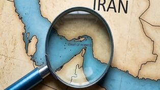 تردد دریایی در تنگه هرمز وارد فاز تدافعی شد