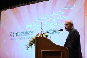 کنایه رئیس صداوسیما به «ندیدن تلویزیون» در اختتامیه جشنواره پژواک