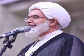 هشدار امام جمعه موقت تهران درباره تحرکات آمریکا؛ ملت ایران با نامه و میانجی‌گری غافلگیر نمی‌شود