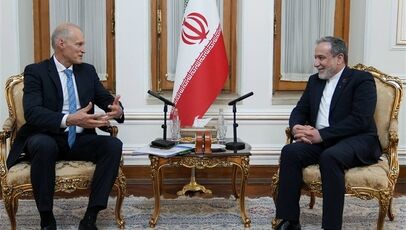 رایزنی دیپلماتیک تهران و ورشو در دیدار عراقچی با مقام لهستانی