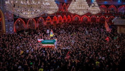 در مراسم چهلم بزرگداشت رهبر شهید در حرم شاهچراغ؛ بازخوانی ویژگی‌های اخلاقی ایشان از زبان مردم