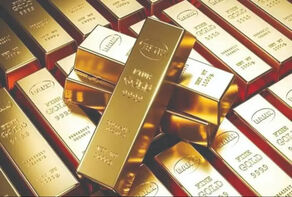قیمت طلا امروز دوشنبه ۲۲ تیر؛ هم‌زمانی افزایش قیمت نفت و سیاست‌های تهاجمی فدرال رزرو، جذابیت طلا را کاهش داد