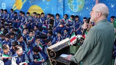 رهبر شهیدمان بزرگ‌ترین معلم ما بود