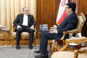 عراقچی با سفیر جدید ایران در قزاقستان دیدار کرد