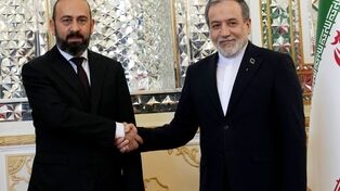 رایزنی تهران و ایروان در میانه تحولات منطقه؛ وزیر خارجه ارمنستان با عراقچی دیدار کرد