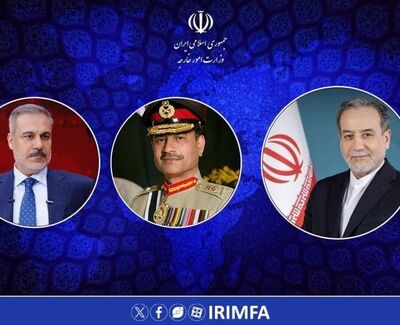  رایزنی عراقچی با فرمانده ارتش پاکستان و وزیر خارجه ترکیه درباره تحولات منطقه