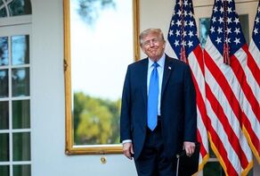 نظرسنجی رویترز؛ ۷۸ درصد آمریکایی‌ها ترامپ را مسئول گرانی می‌دانند