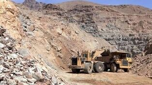 ۲ معدنچی در ریزش معدن کرمان محبوس شدند؛ عملیات امدادرسانی ادامه دارد