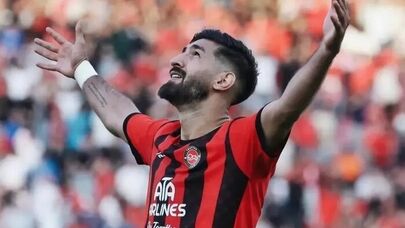 دبل مغانلو و شروع مقتدرانه نکونام؛ تراکتور 2 - 0 پیکان