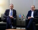 رایزنی عراقچی و وزیر خارجه یونان در نیویورک؛ تأکید بر گسترش همکاری‌ها