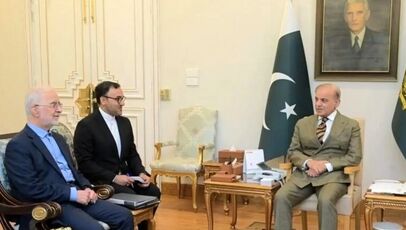 اسکندر مومنی در اسلام‌آباد؛ دیدار با نخست‌وزیر پاکستان