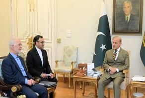 اسکندر مومنی در اسلام‌آباد؛ دیدار با نخست‌وزیر پاکستان