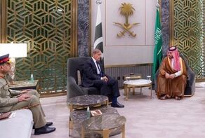 پاکستان در کنار عربستان ایستاده است؛ رایزنی با بن‌سلمان درباره دریای سرخ و تنگه هرمز