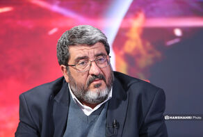 هشدار فواد ایزدی درباره احتمال استفاده آمریکا از سلاح هسته‌ای علیه ایران