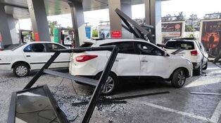 انفجار پمپ‌بنزین در شاندیز بدون تلفات جانی؛ ۳ خودرو آسیب دیدند