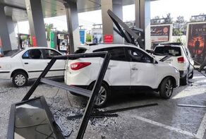 انفجار پمپ‌بنزین در شاندیز بدون تلفات جانی؛ ۳ خودرو آسیب دیدند