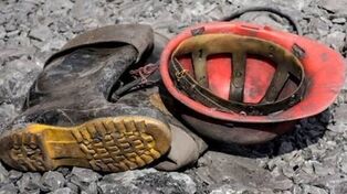 مرگ یک کارگر در حادثه تونل معدن قلعه‌زری خوسف در پی سهل‌انگاری