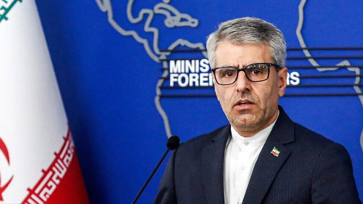 ایران آماده میانجی‌گری میان عربستان و یمن است؛ مداخله نظامی راه‌حل بحران نیست