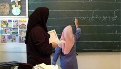 تأکید آذرکیش بر تسریع ثبت‌نام، کلاس‌بندی و صدور ابلاغ مدارس