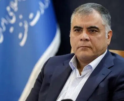 محسن پاک نژاد؛ وزیری که هیچکس او را گردن نمی گیرد!