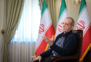 نگاه رئیس‌جمهور به دو سال فعالیت دولت؛ عبور از بحران‌ها با تکیه بر مردم